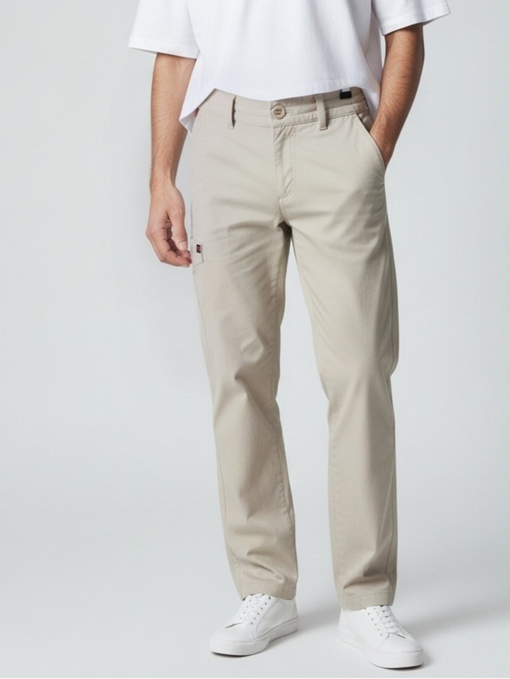 Salt Life Men's Khaki Chinos in Light Beige size  28 w 32 l